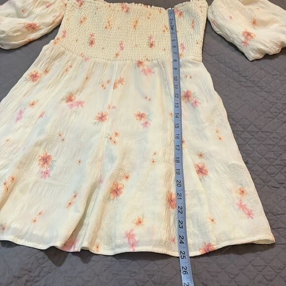 Forever 21 Spring Floral Statement Sleeve Flowy Top - Picture 8 of 13